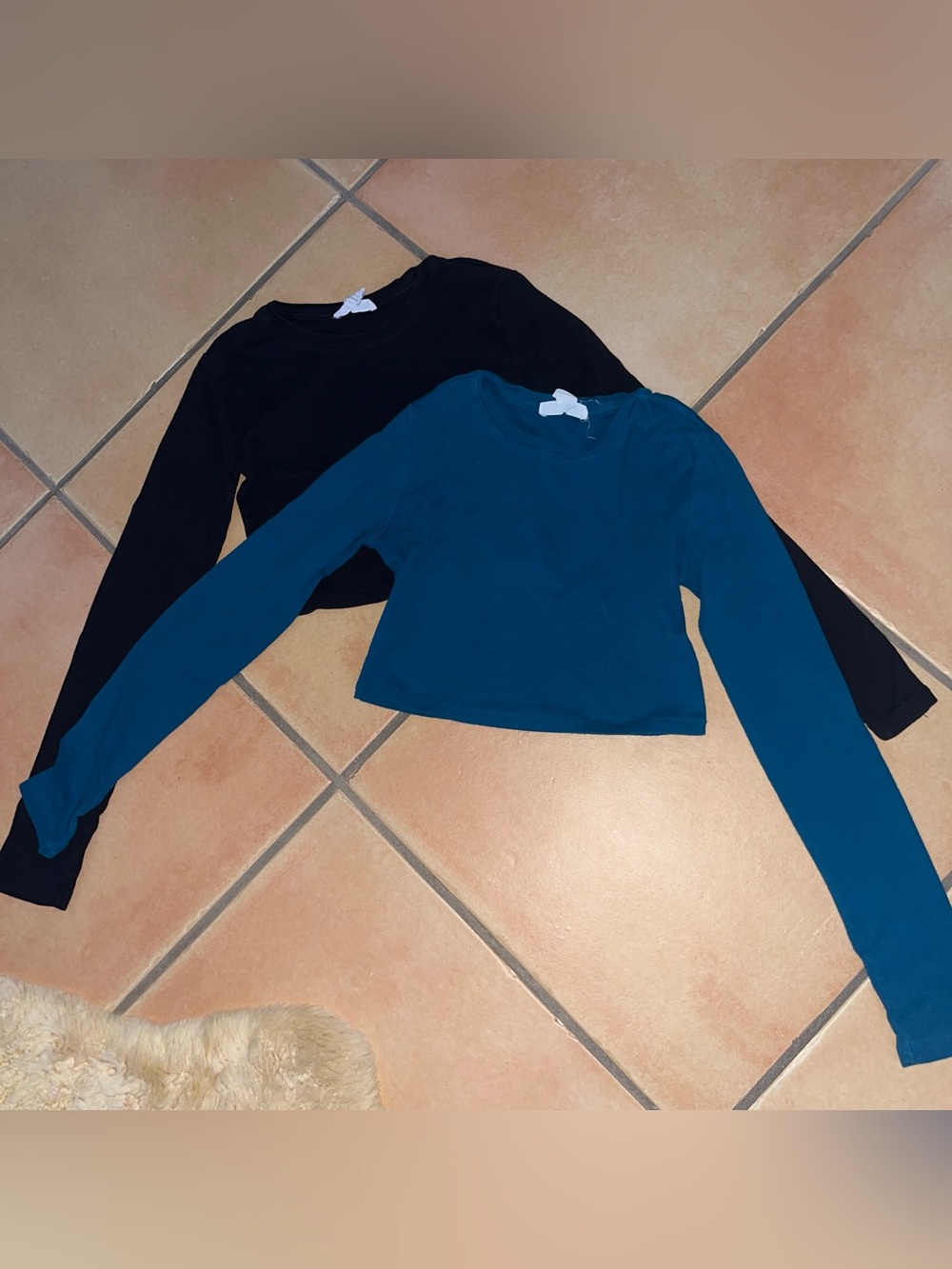 Size small black and blue (teal) long sleeve crop tops bundle
